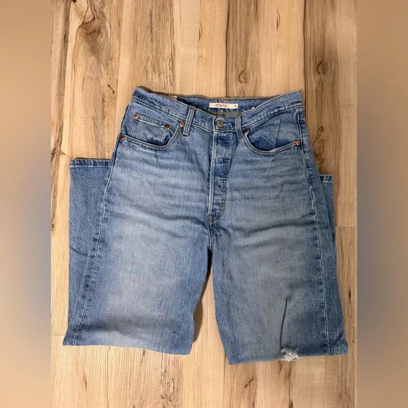 Levi’s Ribcage Jeans - Picture 1 of 4